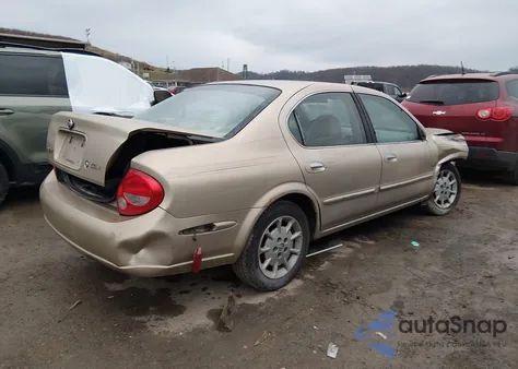 2000 Nissan Maxima Gle/Gxe/Se z USA, uszkodzony, nr VIN JN1CA31A8YT004460